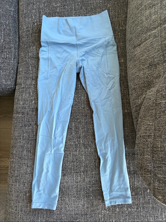Athleta Pants - Athleta Salutation Stash Pocket II 7/8 Tight in Cottage Blue Size XS